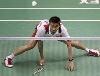 Picture of Lee Chong Wei in an incredible play