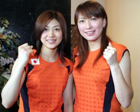 Picture of Reiko Shiota and badminton partner Kumiko Ogura.