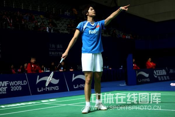 Wang Lin nice pose