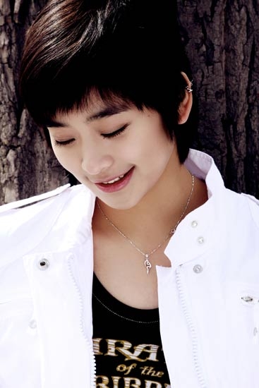 Pretty picture of Wang Lin.