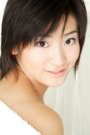 Wang Lin studio shoot.